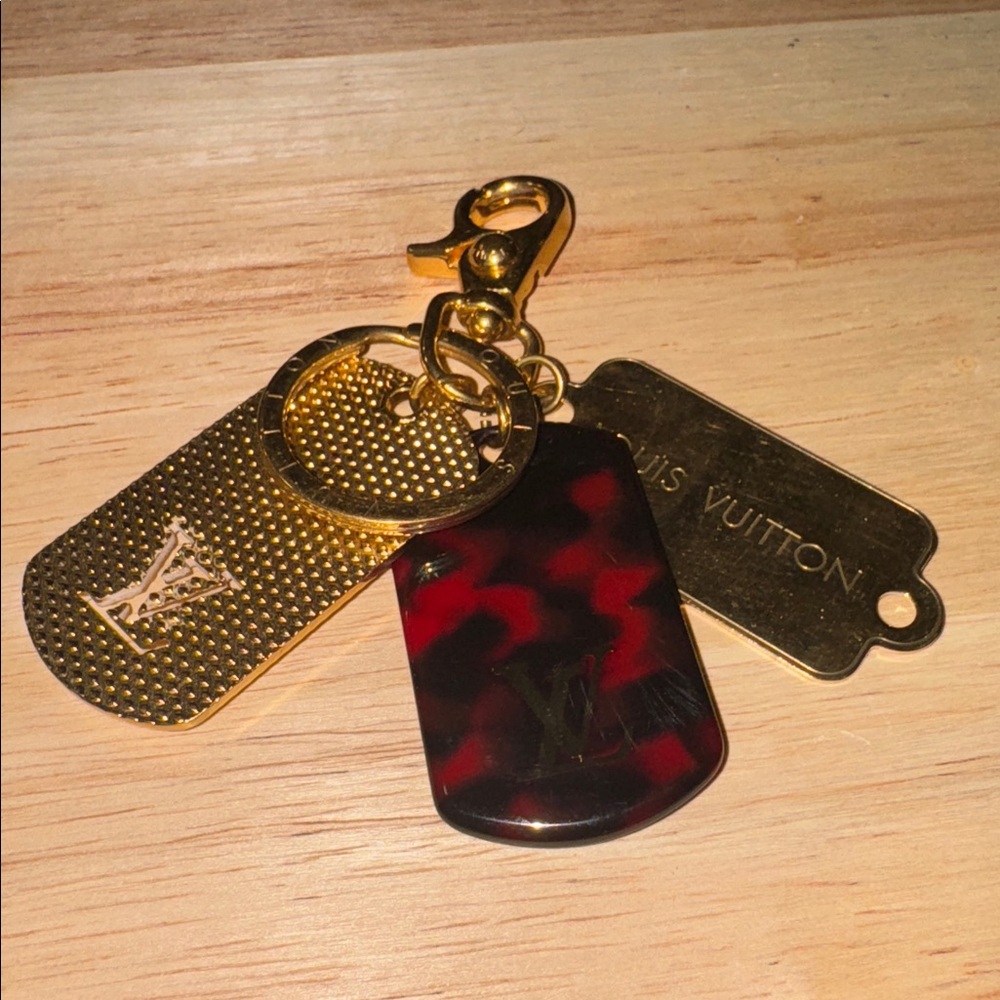 Louis Vuitton monogramouflage dog tag keychain purse chain purse bag charm